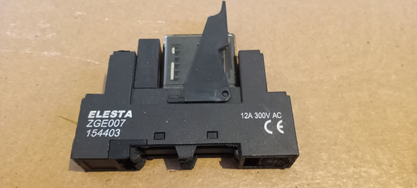 ELESTA ZGE007 154403 Relay SGR282Z 4A250V